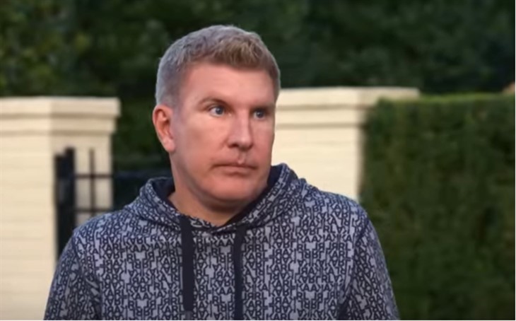 Todd Chrisley LIED To Julie About ‘Foolproof’ Scam: She Wants Divorce