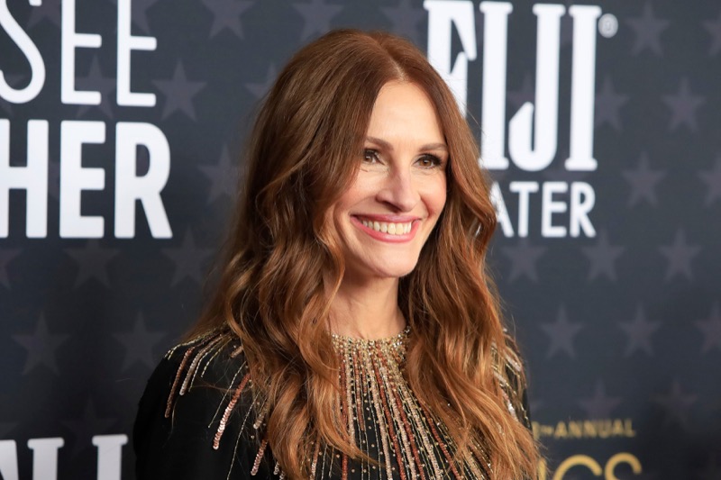 Julia Roberts Talks Hardest Drug She Took, 'Pretty Woman' Feet Rumor