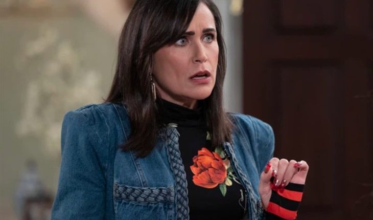 General Hospital – Lois Cerullo (Rena Sofer)