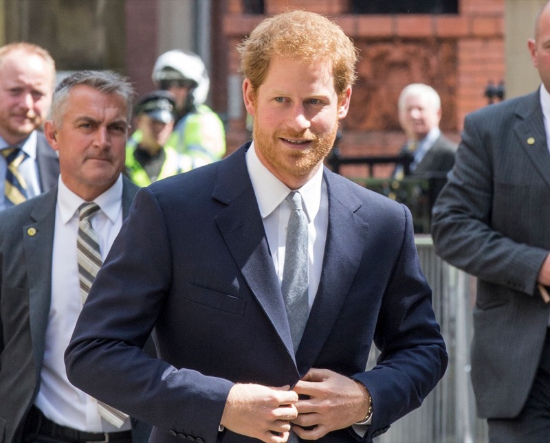 Prince Harry Told To GROVEL, Money-Hungry Meghan Markle To Attend ‘Fan Conventions’ Amid Financial CRISIS!