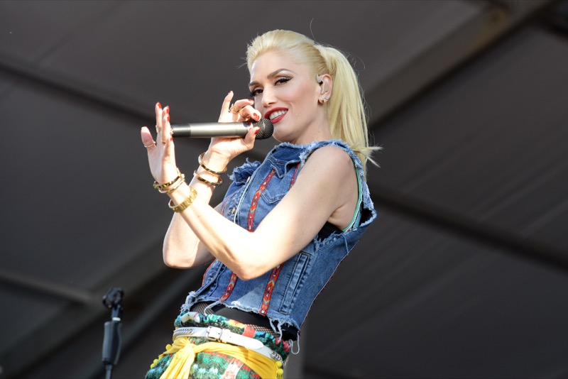 Gwen Stefani Disses Blake Shelton's Unexpected Gift