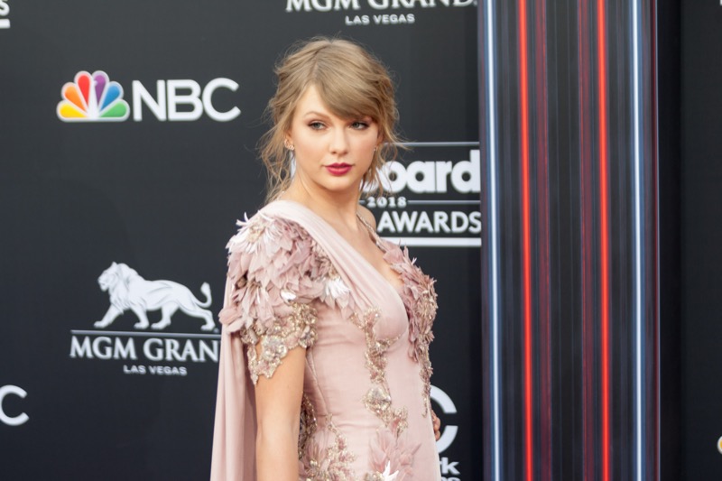Taylor Swift Plans To Make Travis Kelce A Country Music Star
