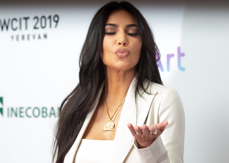 Clues Show Kim Kardashian Misses Kanye West