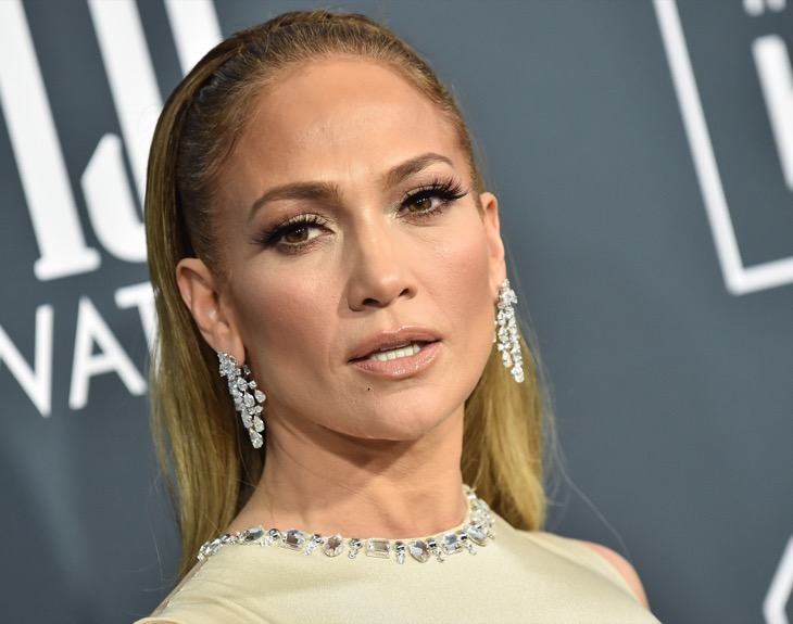 Jennifer Lopez Avoids Sean Combs Controversy