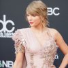 Taylor Swift Swipes At Kim Kardashian & Daughter North