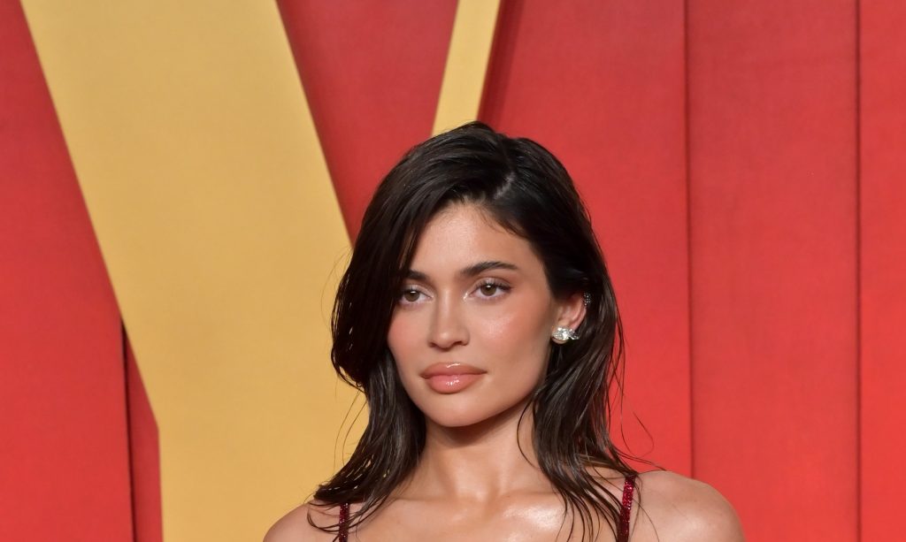Kylie Jenner Shows Off New Lip Fillers, Fans Pout