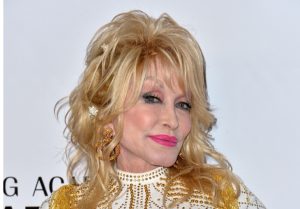 Dolly Parton Shows Class After Elle King's Tribute Goes Wrong
