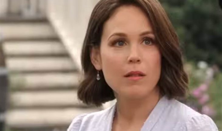 Erin Krakow