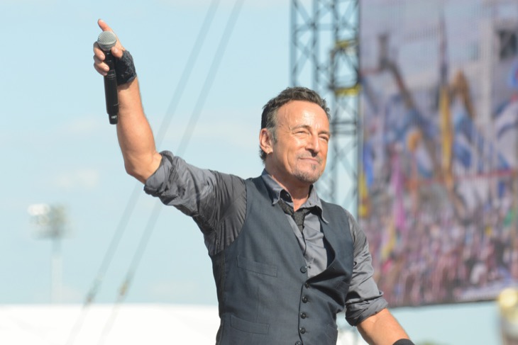 Vocal Issue Is Keeping Bruce Springsteen From Performing Life: How Long Could He Be Out For?