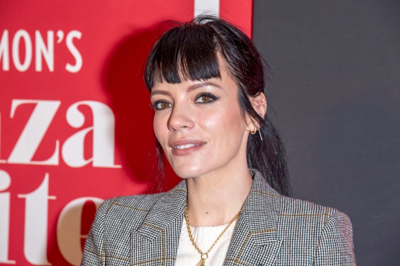 Lily Allen Selling Feet Pics On OnlyFans