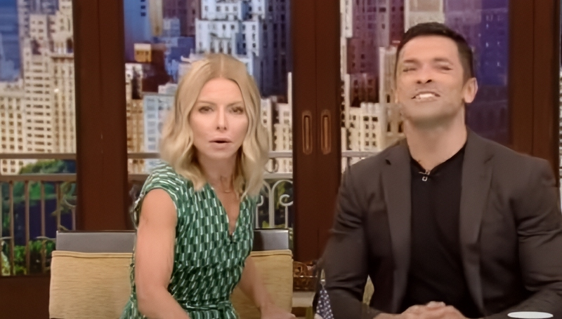 Kelly Ripa - Live with Kelly and Mark - ABC - YouTube