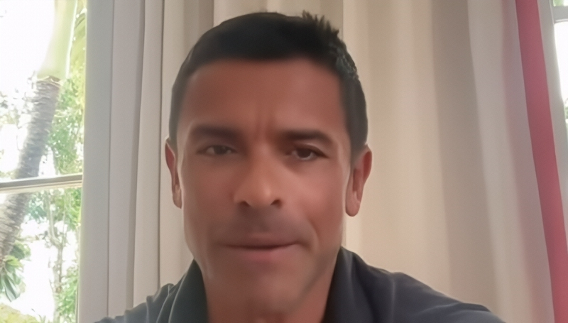 Mark Consuelos Gets A Gig That Has Full Approval From Live with kelly and Mark Fans - Instagram