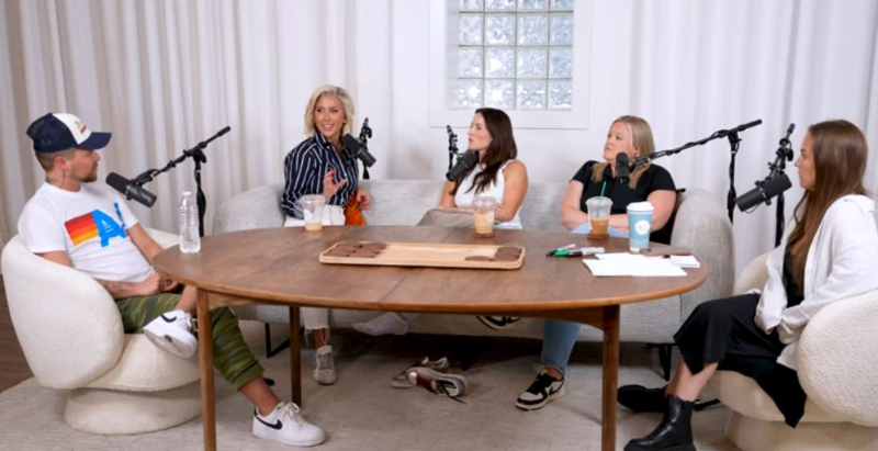 Savannah Chrisley Has Friends' Round Table on Her Podcast - YouTube