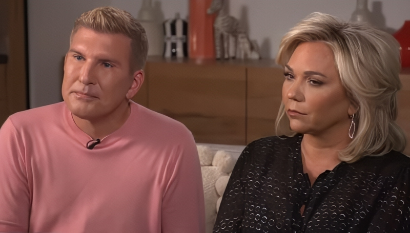 Chrisley Knows Best Stars Todd and Julie Chrisley - ET - YouTube