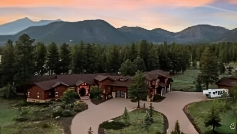 Sister Wives Stars Robyn and Kody Brown Rumored To Buy This Home - Via Reddit