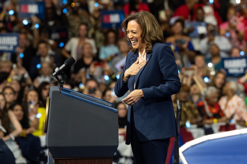 Kamala Harris Mocked For Her New Jamaican Accent