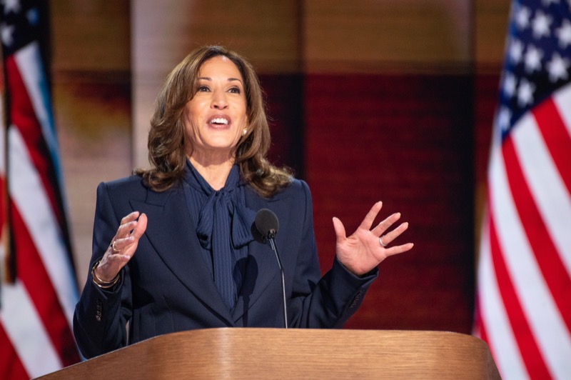 Fans Are Sent Spiraling Over This Billionaire's Decision To Stop A Kamala Harris Endorsement