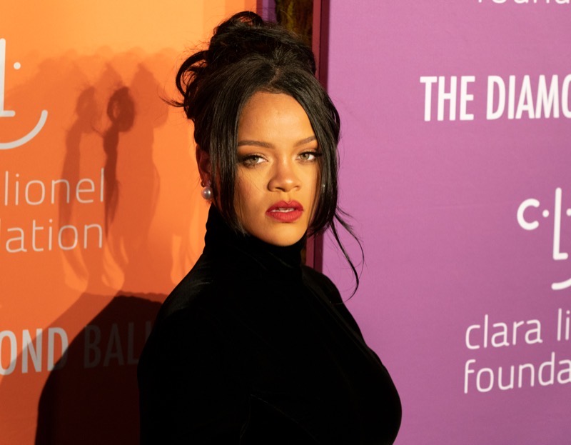 Rihanna Claps Back At Critics Who Joked About Her Voting in U.S. Election As A Non-Citizen