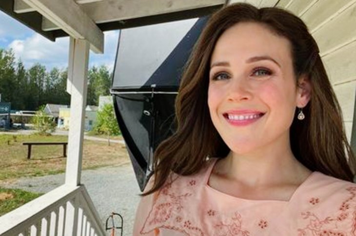 “When Calls The Heart”, Season 12: Erin Krakow Celebrates Chris McNally On Last Day Of Filming