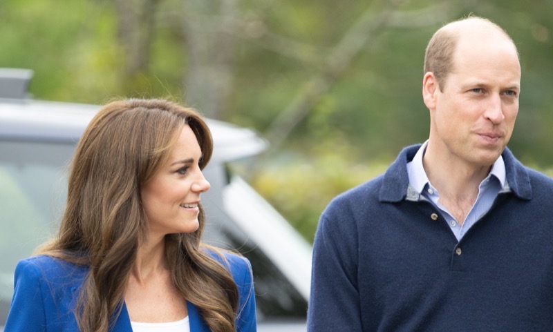 Prince William & Kate Middleton Acting Like Teens “In Love”