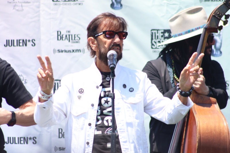 Beatle's Ringo Starr To Release New Album With “Positive Lyrics”