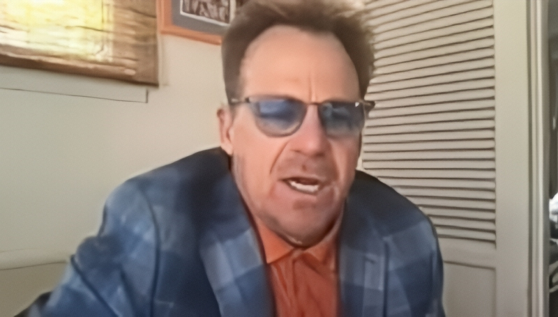 General Hospital Star Kin Shriner - The Locher Room - YouTube