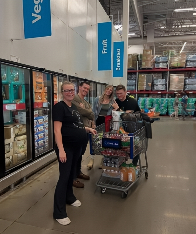 Janelle Brown Shares Shopping For Thanksgiving - Instagram