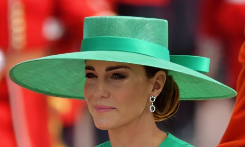 Kate Middleton Secretly Reaching Out To Prince Harry For Help