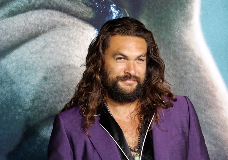 Jason Momoa Ditches Aquaman for "Supergirl"