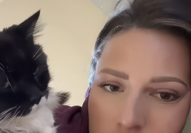 @katiethurston – Instagram