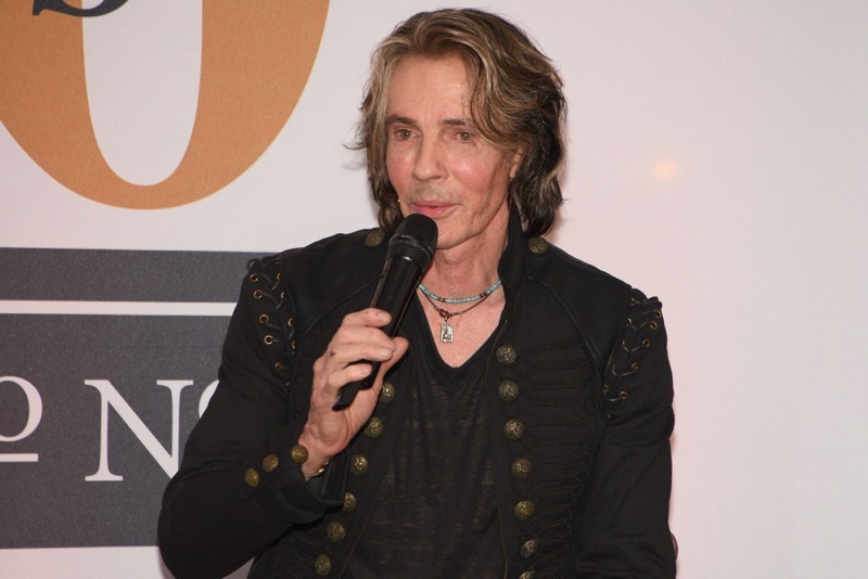 GH Alum Rick Springfield Reveals Shocking Health Condition Linked To 2000’s Concert Fall