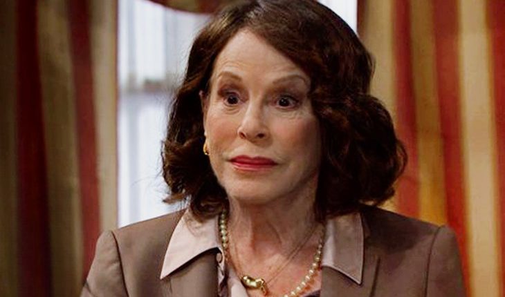 Vivian Alamain (Louise Sorel)