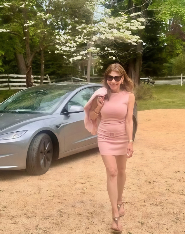 Theresa plays hooky in her pink dress - @theresa_nist - Instagram