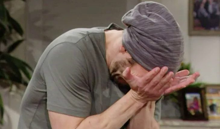 Liam Spencer (Scott Clifton)