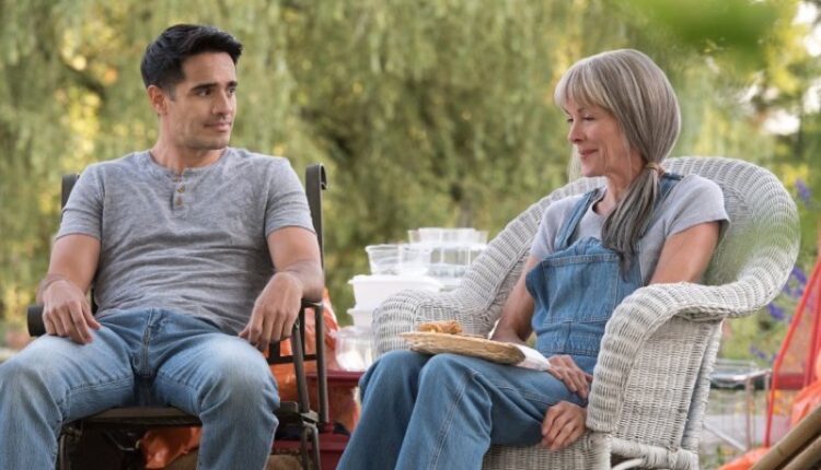 The-Chicken-Sisters-recap