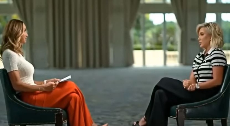Lara Trump and Savannah on My View - YouTube