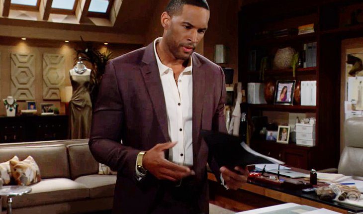 Carter Walton (Lawrence Saint-Victor)