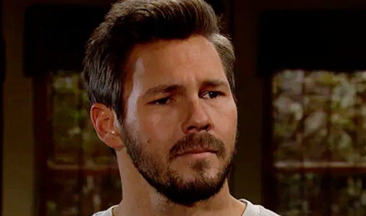 Liam Spencer (Scott Clifton)