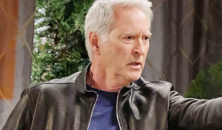 John Black (Drake Hogestyn)