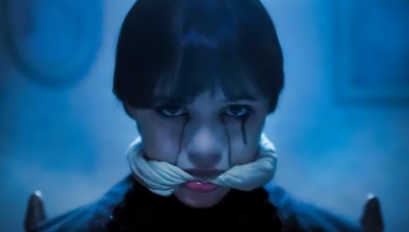 Jenna Ortega hunts a serial killer - Netflix - YouTube