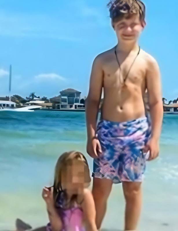 Kaden and his little sister Lailah - Instagram via @insadeteenmom - YouTube
