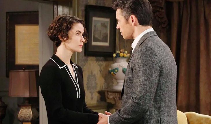 Sarah Horton Kiriakis (Linsey Godfrey)