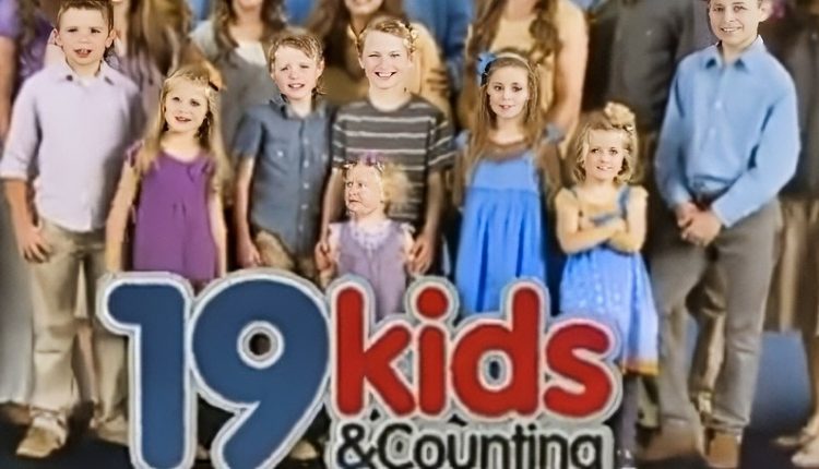 Duggar family on 19 Kids and Counting – TLC via Amazon Prime – YouTube