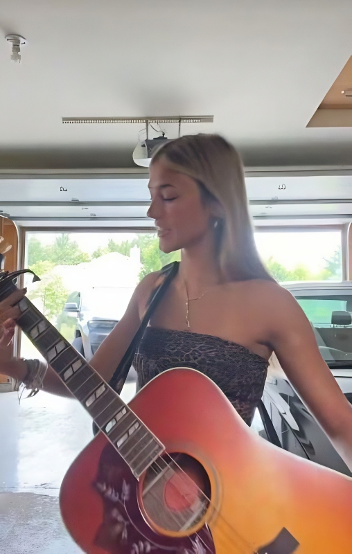 Nora Brooke sings an tags Gavin Adcock - TikTok