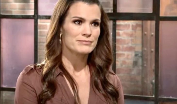 Chelsea Lawson (Melissa Claire Egan)