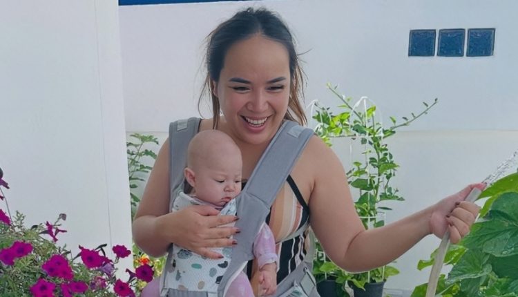 90 Day Fiance Star Annie Suwan With Minthira – Instagram