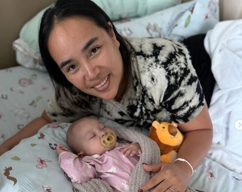 Annie with Minthira Who Is On The Mend - Instagram