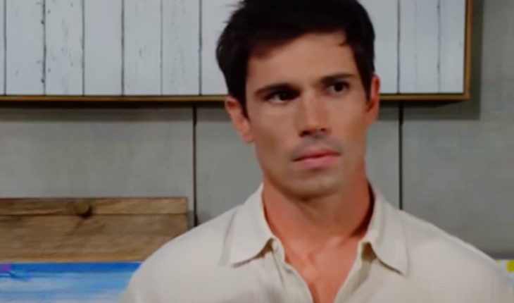 John Finn Finnegan (Tanner Novlan)