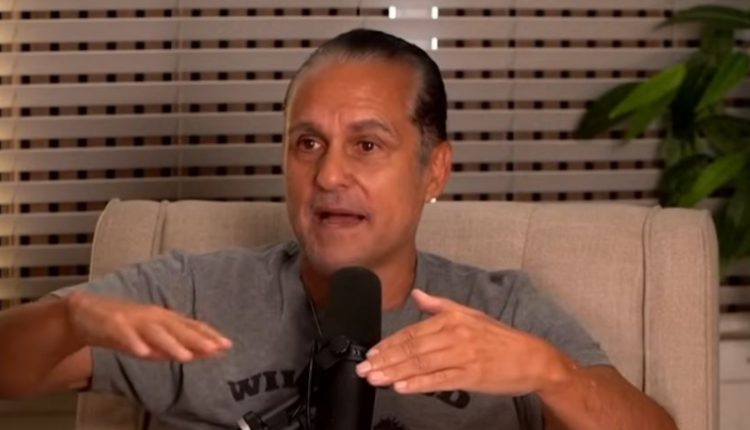 Maurice and Clint bonded over anxiety – State of Mind – YouTube