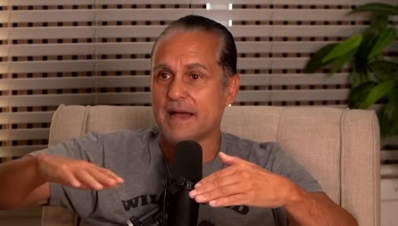 Maurice and Clint bonded over anxiety - State of Mind - YouTube